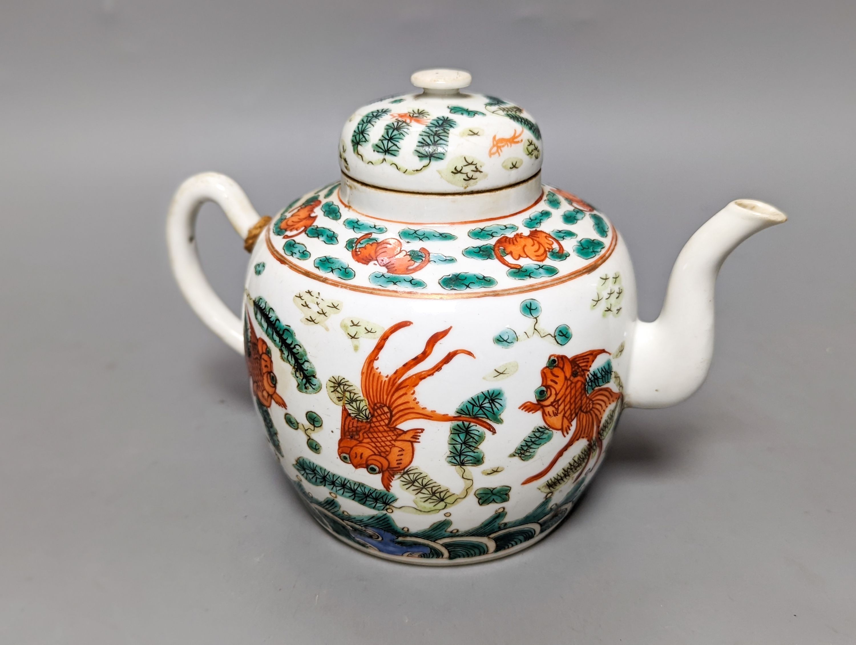 A Chinese ‘goldfish’ enamelled porcelain teapot and cover, 14cm